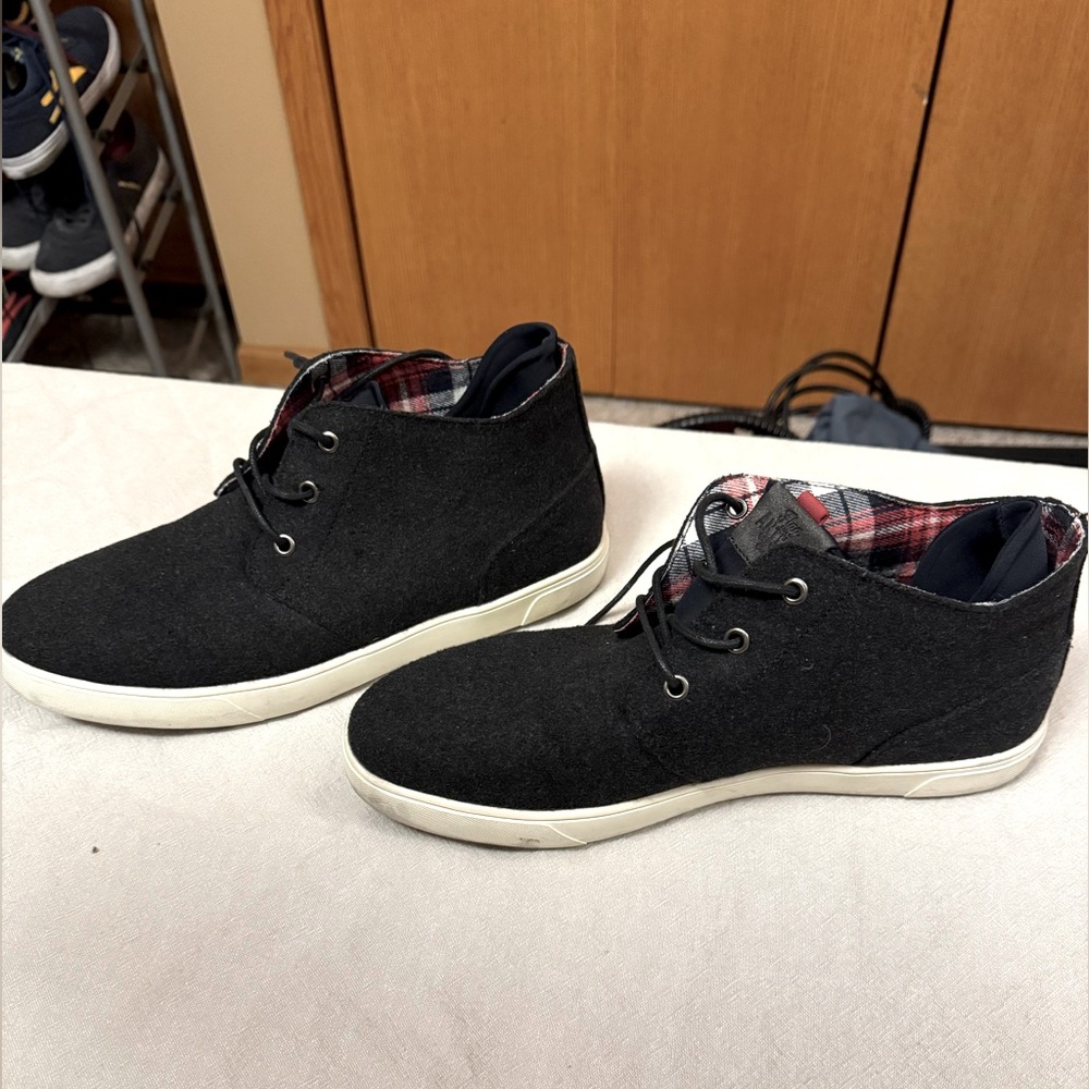 Flag and Anthem Weston Mid-top Sneaker